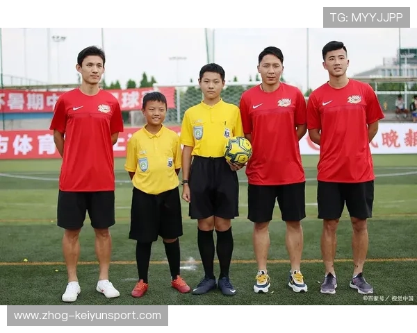 中超俱乐部加强与本地中学体育教师交流 中超俱乐部加强与本地中学体育教师交流